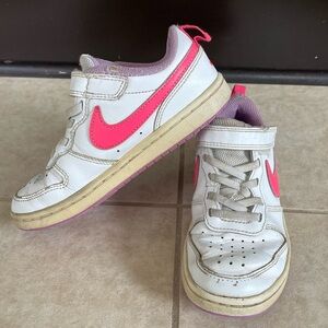 Nike Court Borough Low 2 kids size 13